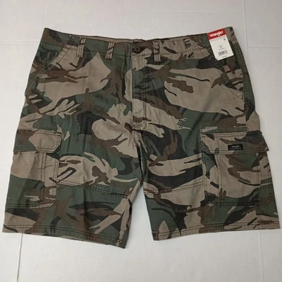 Wrangler Five Star Cargo Shorts Men's 44 Camouflage 10" Inseam Relaxed Fit - Image 1 of 4