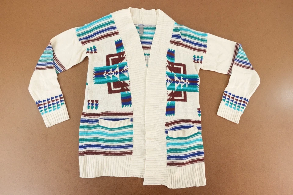 Suéter cárdigan Charlotte Russe grande azul crema a rayas frente abierto para mujer Foto 1 de 4