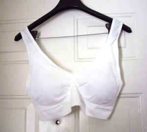 WHITE BRA ... FOREIGN SIZE 5XL EQUALS US SIZE 46A-46E/DD ...W22-24 - Picture 1 of 3