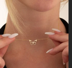 Monarch Butterfly Shaped Minimalist & Dainty Silver Pendant Flying Necklace Gift - Picture 1 of 6