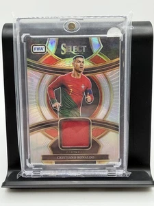 2024 Panini Select Prizm Cristiano Ronaldo #SSF-CR7 Swatch - Foto 1 di 2