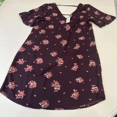 Vestido MAURICES tamanho S marrom marrom floral barra traseira manga curta babado novo com etiquetas - Imagem 1 de 4