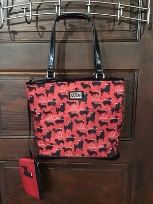 Hermoso Bolso de Mano Lulu Rojo Negro con Perros Foto 1 de 4