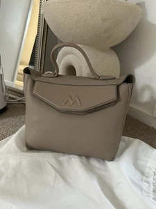 Laura Maxim Monday Maxi Bag - Picture 1 of 12
