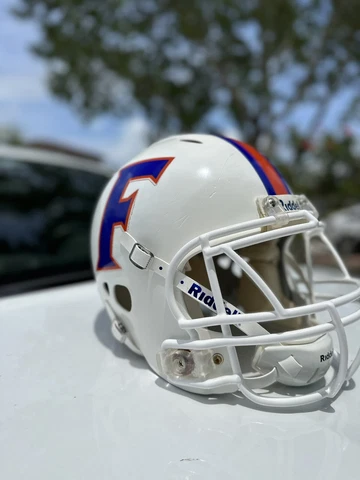 FLORIDA GATORS PRO COMBAT AARON HERNANDEZ RIDDELL REVO CUSTOM FULL SIZE HELMET Cover