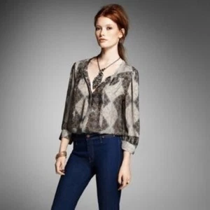 Joie Women 100% silk blouse , size XS - Picture 1 of 8