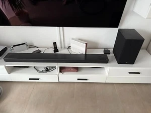 LG SL10YG 5.1.2 Dolby Atmos® große Soundbar mit 570 Watt, Subwoofer, Meridian - Bild 1 von 10
