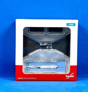 Herpa Wings Flughafen gem.: Schürze Ein- und Ausstiegsstation 1:500 (520553) - Bild 1 von 3