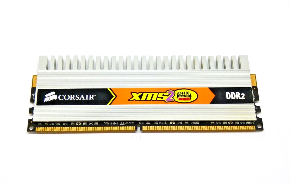 CORSAIR XMS2 2GB CM2X2048-6400C5DHX PC2-6400U 800MHz DDR2 - PC Memory - Image 1 of 3