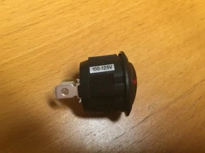 C&K CR102J4RS215QF7 Schalter Wippe SPST 16A 125V (2 Stück = 1 Posten) - Bild 1 von 4