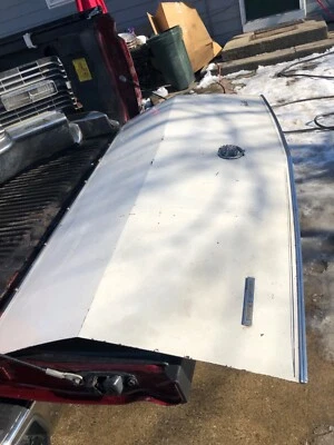 Tapa maletero Cadillac Sevilla 1980-1985 Foto 1 de 4