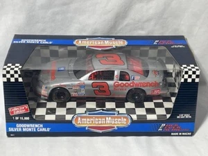 1995 ERTL Dale Earnhardt Goodwrench Monte Carlo Chevrolet, Silver, NASCAR, 1/18 - Picture 1 of 2