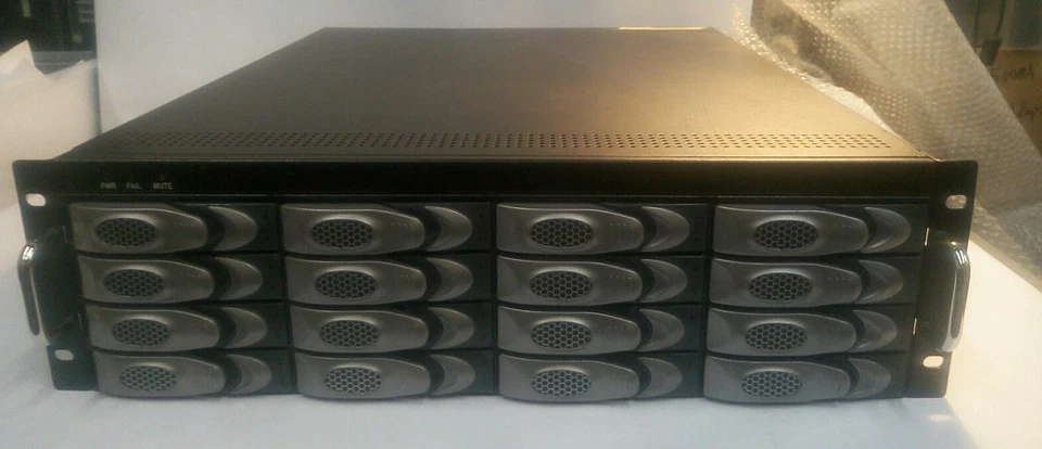 * Xtore XJ1100 series XJ-SA24-316R 3.5" HARD DRIVE SAS STORAGE ARRAY CHASSIS* - Image 1 of 4