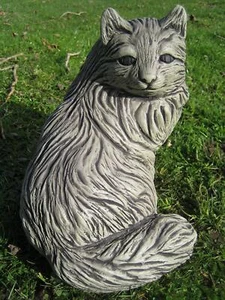 Cat Stone Garden Ornament - Picture 1 of 4