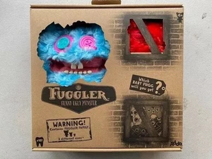 FUGGLER FAMILY 3 PACK STINKFACE + 12 CM MUNCH RED + MYSTERY BABY FUGG NEW TOY - Picture 1 of 1