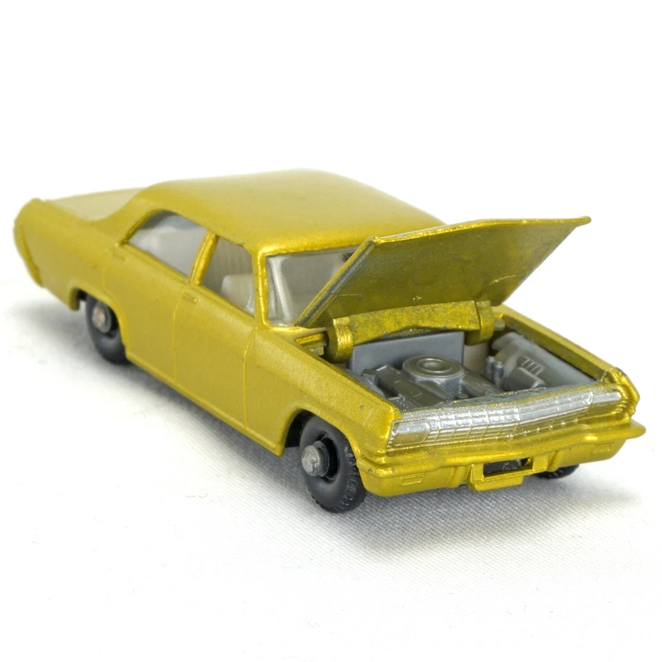 Caja de cerillas vintage Lesney dorada Opel Diplomat Nº 36 SIN CAJA Foto 1 de 4