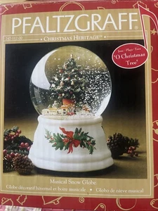 Pfaltzgraff Christmas Heritage Schneekugel 1998 "O Weihnachtsbaum" Neu im Karton - Bild 1 von 5