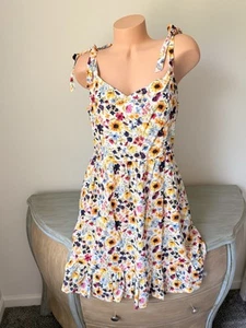 old navy L Cami Sommerkleid bunt geblümt tropisch Frühling Sommer gesmokt Taschen - Bild 1 von 7