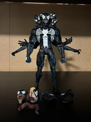 Симбиот Человек-паук Marvel Select Venom The Madness Diamond DST - Изображение 1 из 4