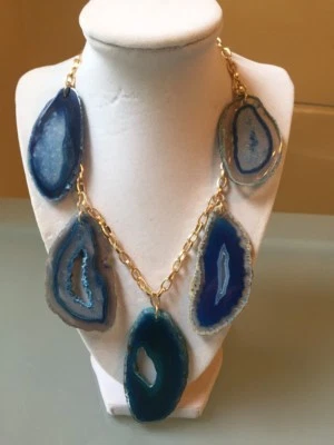 Collar de losa llamativa rebanada de piedra natural de ágata azul nuevo sin etiquetas Foto 1 de 4