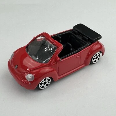 Maisto VW Volkswagen 2021 New Beetle Bug Convertible Red & Black - Image 1 of 4