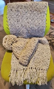 New Women Hand-Knitted Hat with matching Long Scarf Wool - Picture 1 of 6