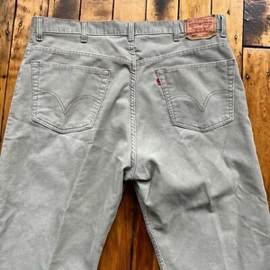 Vintage Levi’s Men’s 42x26* Corduroy Pants Relaxed Straight Tan Hemmed Casual - Picture 1 of 11