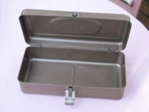 Vintage Union Metal Tool & Tackle Box - Picture 1 of 2