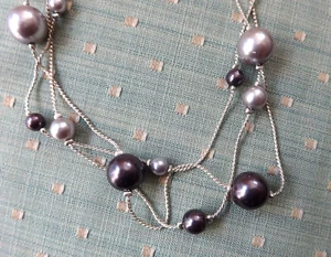 RMN TRIPLE STRAND FAUX METALLIC PEARLS NECKLACE SILVER TONE CHOKER COLLAR BIB - Picture 1 of 7