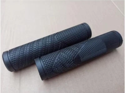 GT bicycle MTB bike Handlebar Grip 130mm 1pair - Image 1 of 3