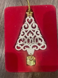 Lenox A Year To Remember 2010 Ornament Tree Shaped - Picture 1 of 3