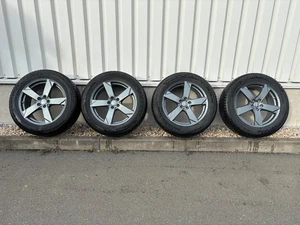 Winterkompletträder Range Rover Velar 255/55 R19 111V - Bild 1 von 12