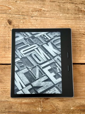 ✨ Kindle Oasis 10th Generation 8GB WiFi No Ads 🚫 7" Premium E-Reader Z9 - Image 1 of 4
