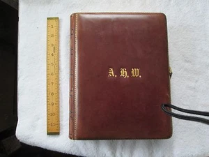 A Gorgeous Leather Bound Photo Album - 17 Photos - "Heart" Clasp - Exc. Cond. - Picture 1 of 12