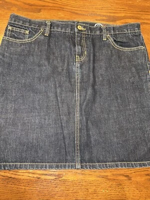 Gap Women's Dark Wash Denim Skirt Size 16 - Image 1 of 4