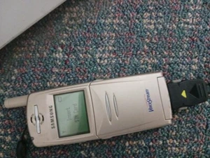 Samsung - Picture 1 of 3