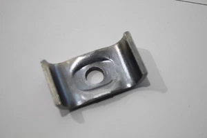 Audi R8 Convertible 42 Gearbox Transmission Pipe Bracket Clip New Genuine - Picture 1 of 13
