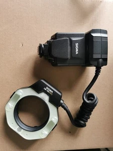 Flash elettronico macro ringflash compatibile Sigma NIKON EM-140 DG - Foto 1 di 7