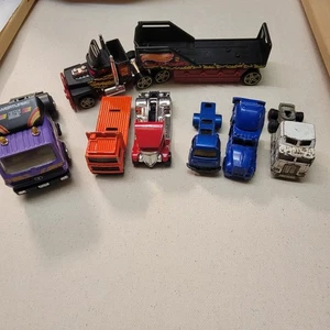 Lote de semirremolques Hot Wheels Matchbox Road Champs - Imagen 1 de 4