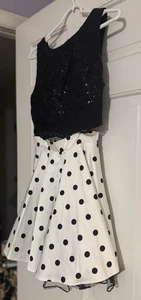 Jodi Christopher Kleid Größe 3 schwarz-weiß Poka Dot 2-teilig mit Pailletten - Bild 1 von 24