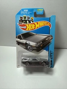 Hot Wheels HW City '81 DeLorean DMC-12 33/250 grau - Bild 1 von 3