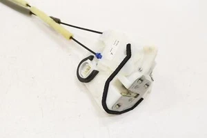 MAZDA CX-9 2016-2023 actuador de bloqueo de pestillo de puerta trasera izquierda OEM - Imagen 1 de 8