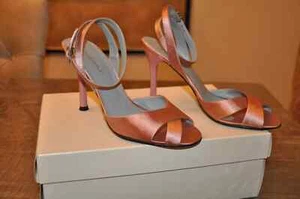 BCBG BCBGirls Women Satin Dusty Rose Sandals Size 8.5 or 38.5 RET $90 - Picture 1 of 3