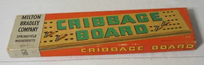 Vintage 1960s Milton Bradley Wooden Cribbage Board with 5 Metal Pegs 4626-A Box - Image 1 of 4