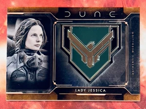 2024 Topps Chrome Dune Medallion Relic Lady Jessica Atreides Rare Insert - Bild 1 von 2