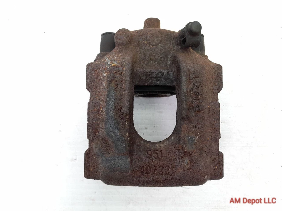 Pinza de freno trasera derecha pasajero BMW 330xi 325xi E46 2002 AWD 34216768424 Foto 1 de 4