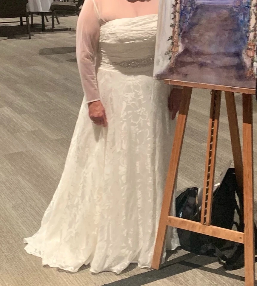 Sin tirantes, vestidos de novia talla grande 20, cinturón con cuentas Foto 1 de 1