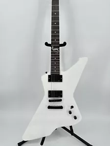 free of duty White Snake Explorer E-Gitarre 2H Tonabnehmer schwarze Hardware - Bild 1 von 8