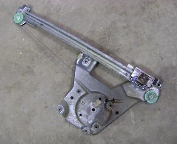 Regulador ventana trasera izquierda 90-97 Audi S4 - Original - 4A0 839 397 A Foto 1 de 1