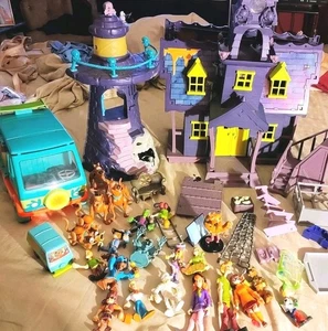 Scooby Doo Mystery Mates Haunted Mansion Mystery Van Menschen Zubehör - Bild 1 von 23